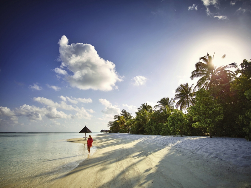lux south ari atoll dhigurah